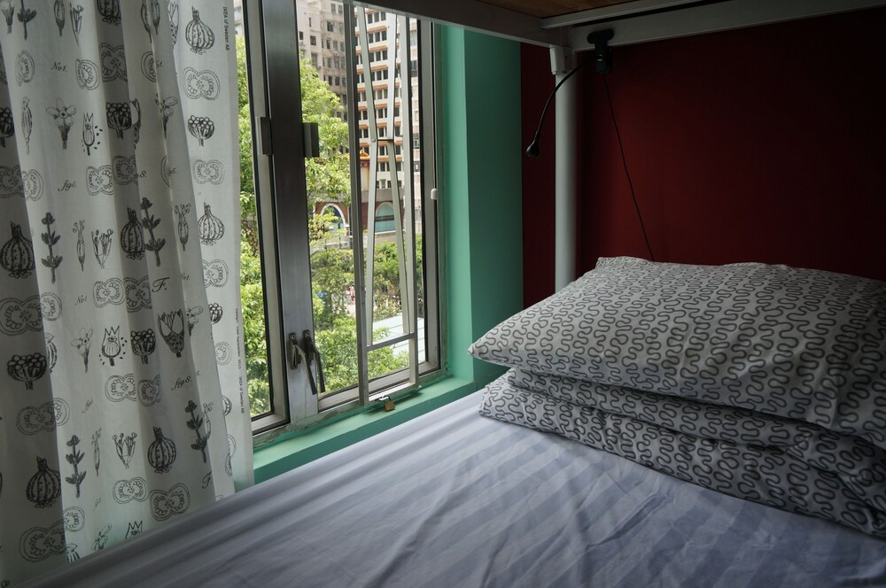 Rainbow Lodge Hk 9/39