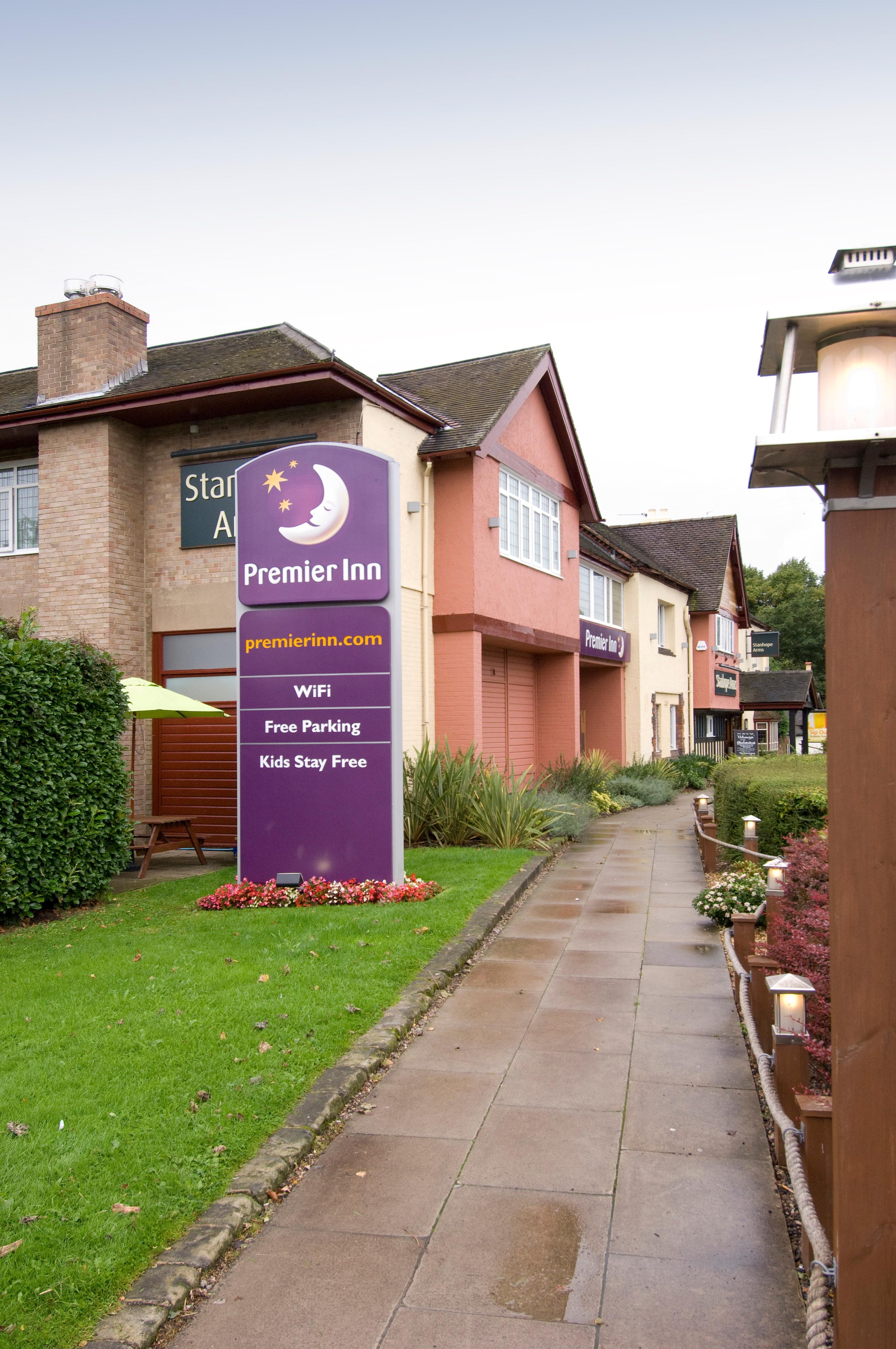 Premier Inn Burton On Trent East 19/23