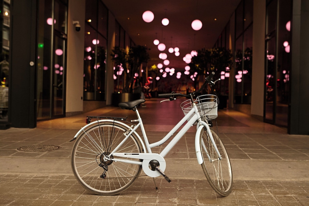 Moxy Athens City photo3