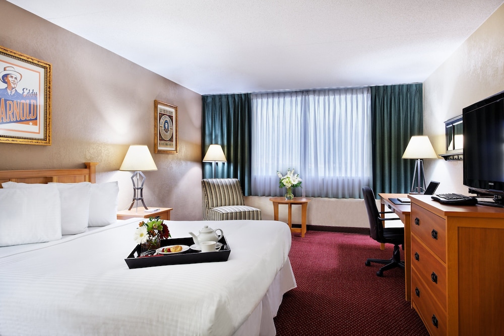 CLUB, KING BED