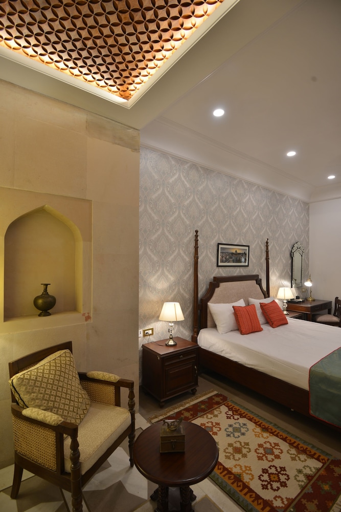 Haveli Dharampura 13/47
