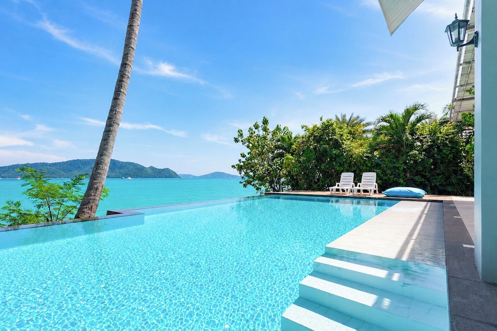 Fisherman Way Beach Resort 46/74