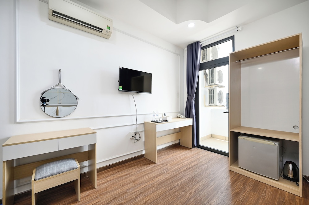 Sunrise Airport Hotel 46/51