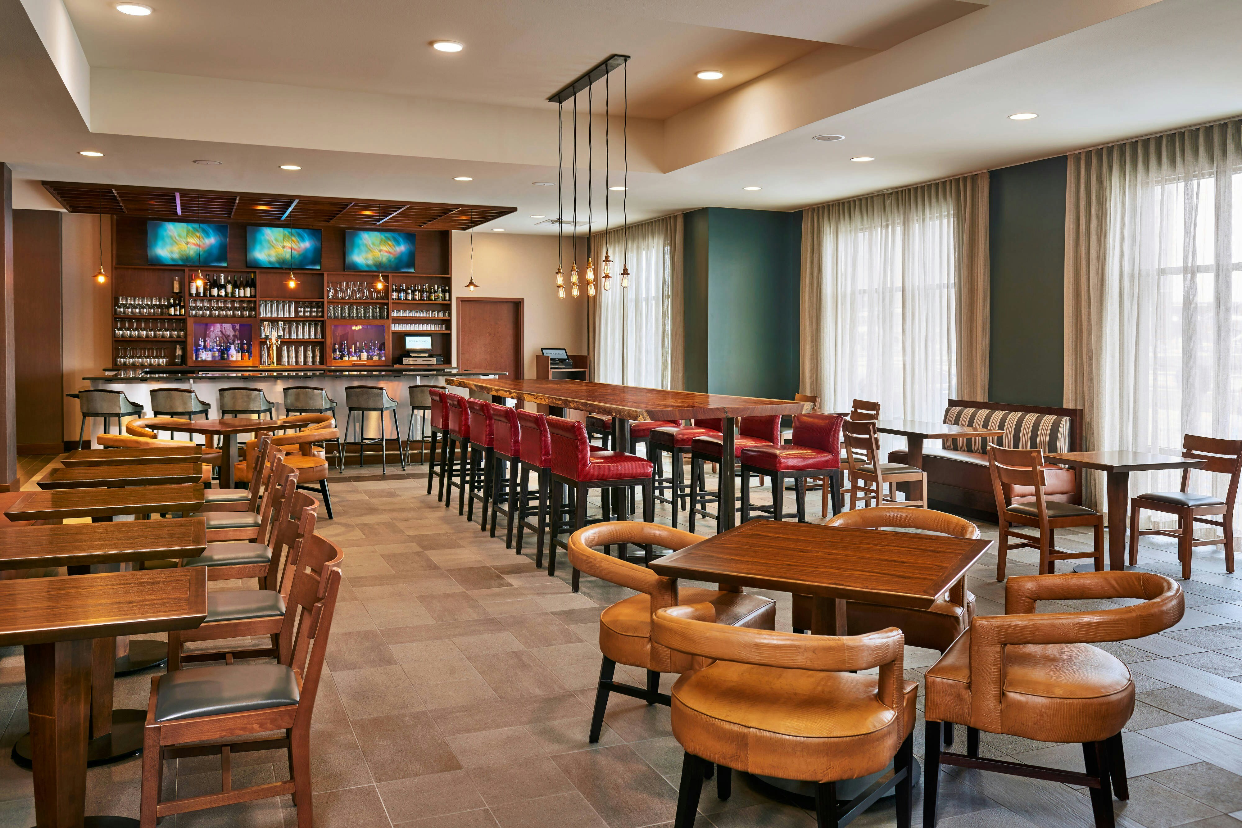 Four Points by Sheraton Fargo Medical Center 14/23