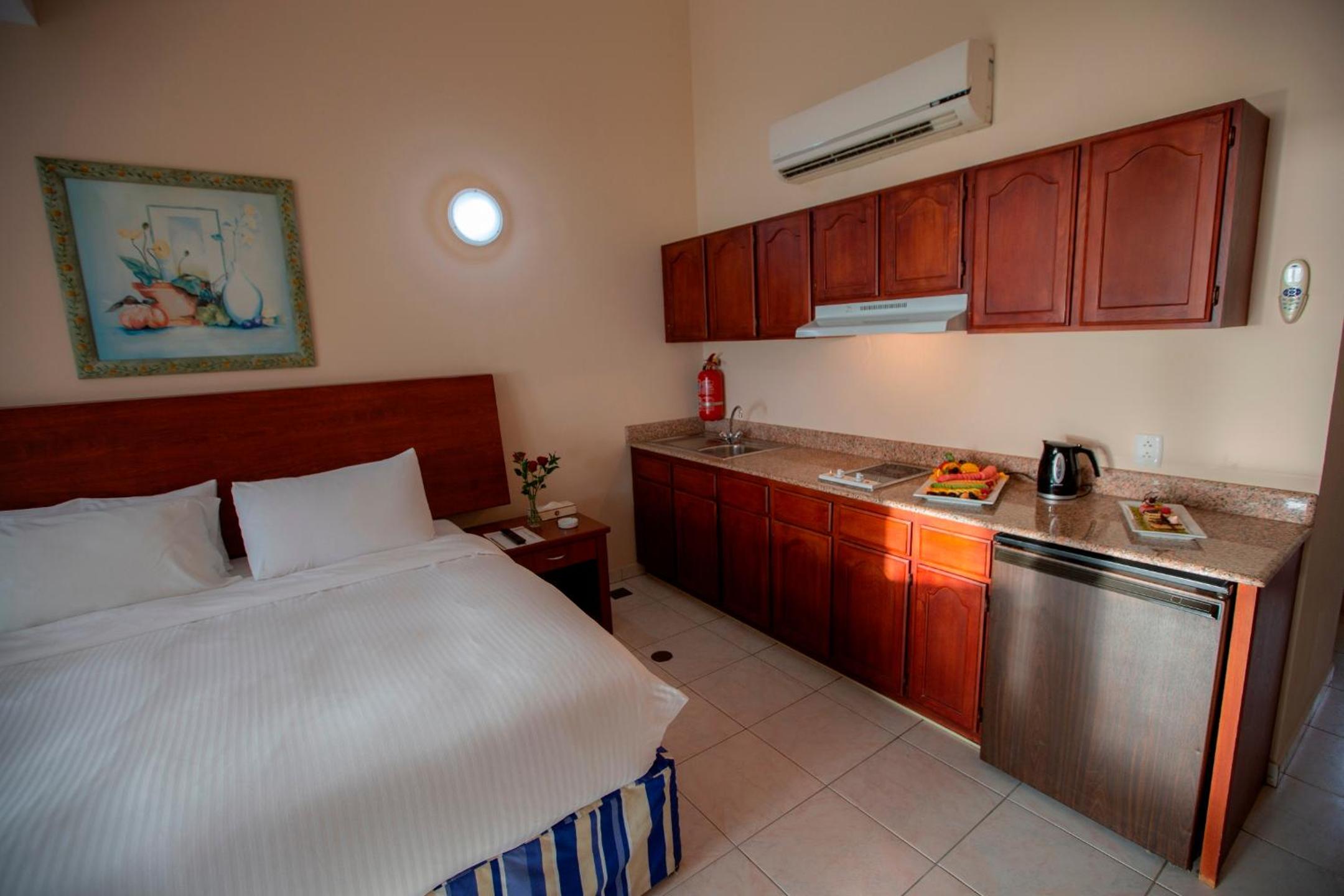 منتجع وسبا صن سيت بيتش مارينا(Sunset Beach Resort Marina & Spa) 62/243