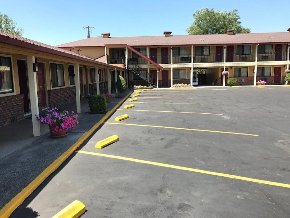 Klamath Motor Lodge 55/64