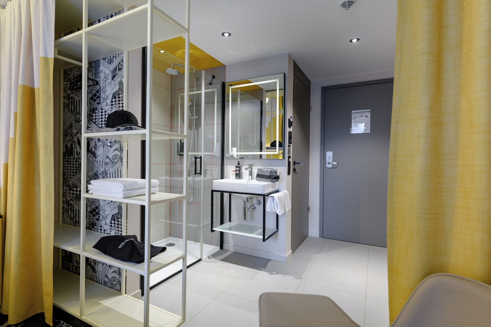 غرفة قياسية مزدوجة، Ibis Styles Zurich City Center 8/8
