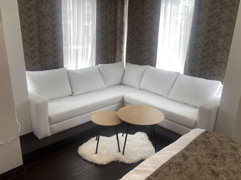 Hotel Cataleya 24/35