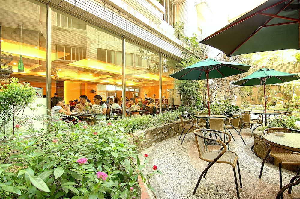 Liga Hotel 56/61