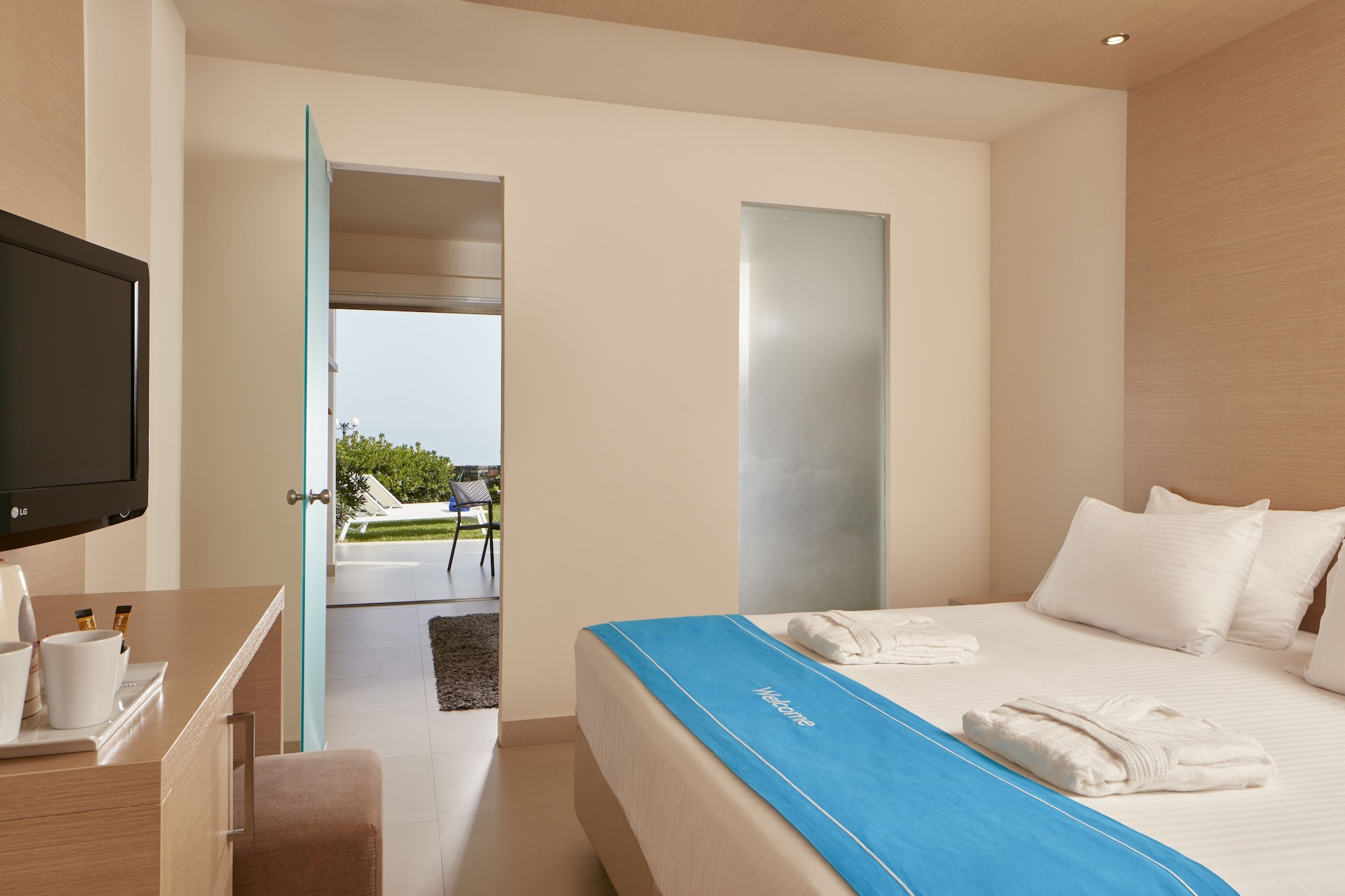 Casual, Junior, 3 Beds، The GDM Island Hotel - Adults Only 2/4