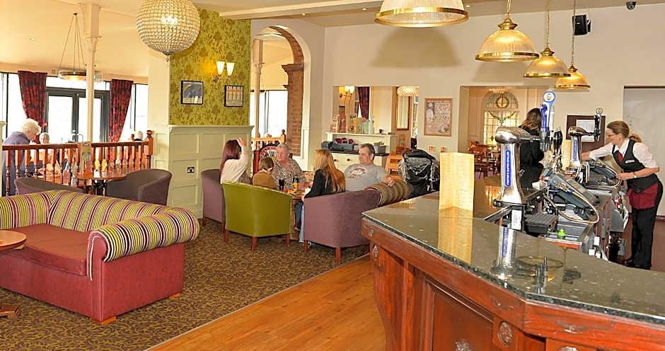 Wherry Hotel 19/28