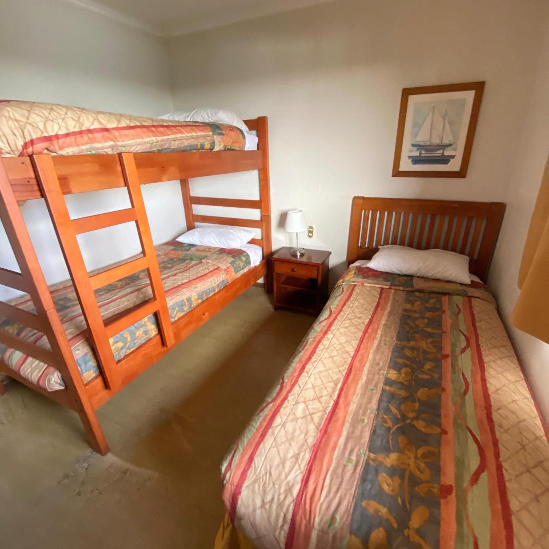 Hotel y Cabanas Punta Larga - Caja Los Andes 13/50