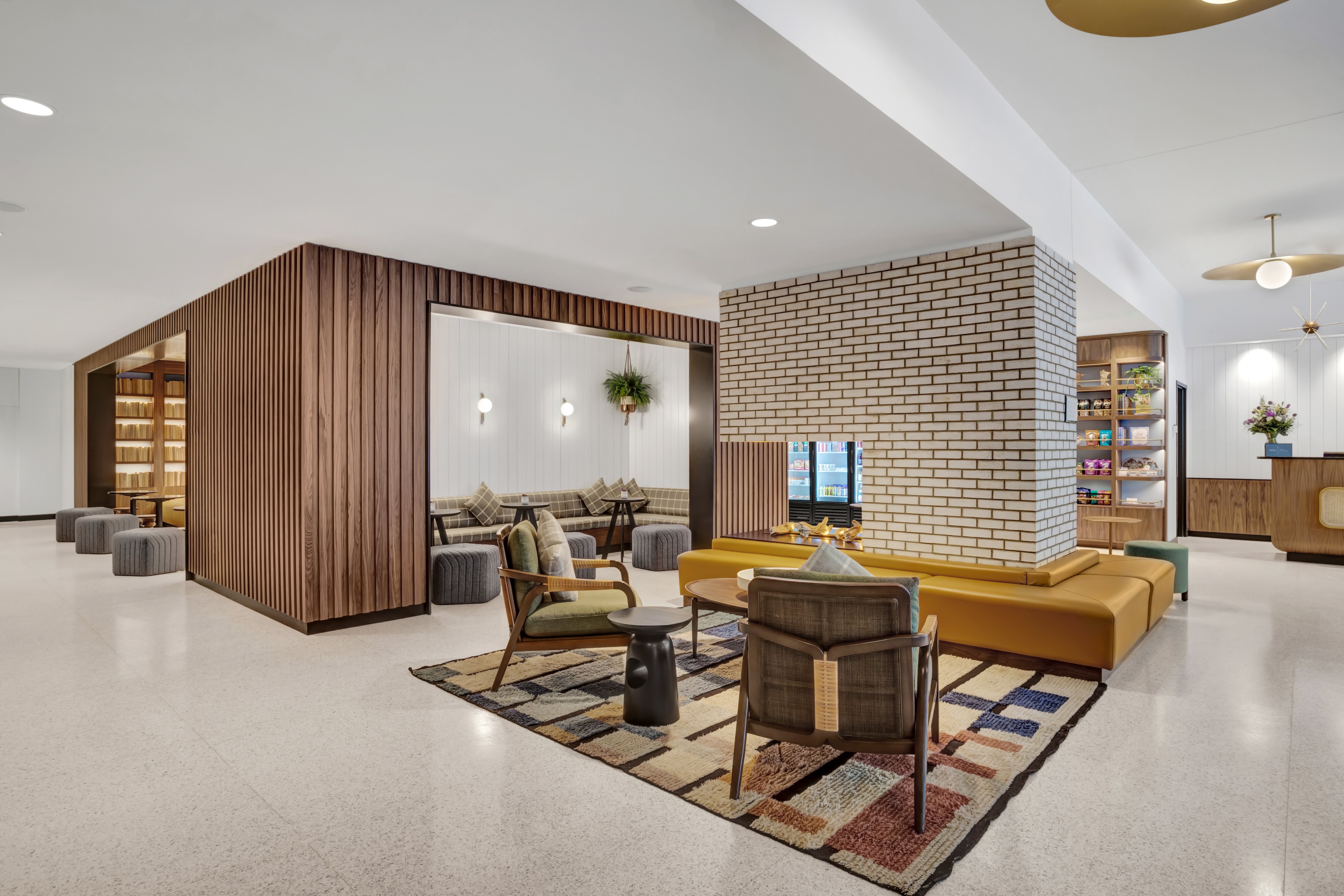 Hotel Indigo Minneapolis Downtown An Ihg Hotel Ex Crowne Plaza 42/66