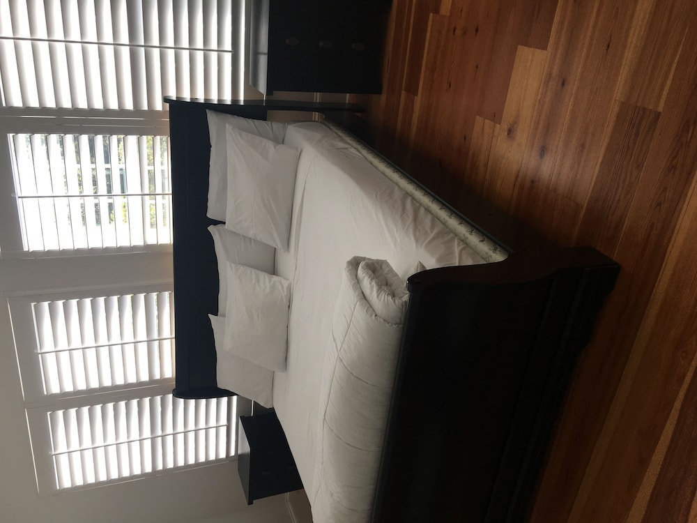 Alecia Bed and breakfast 12/36