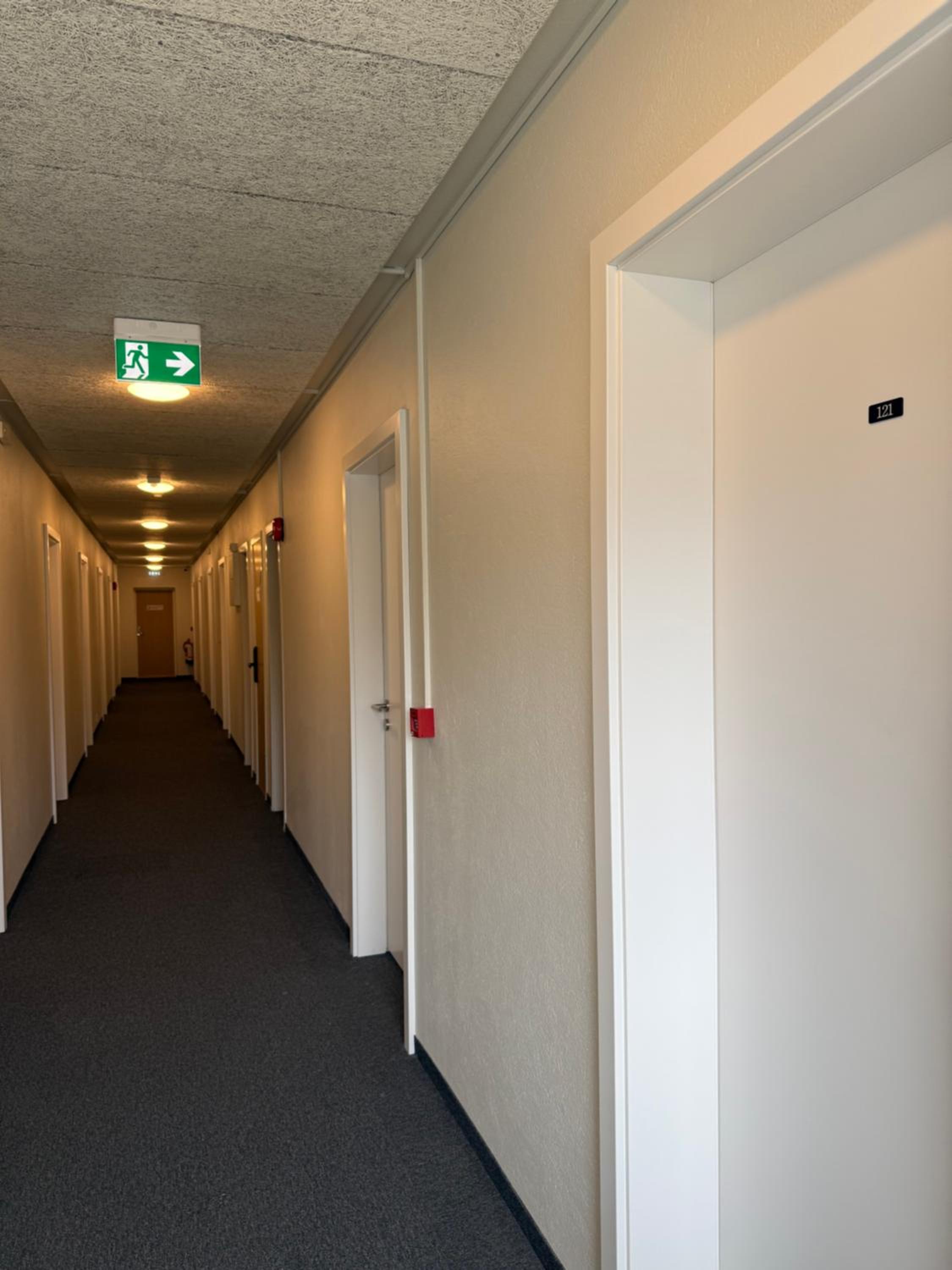 Hostel Skogar 10/25