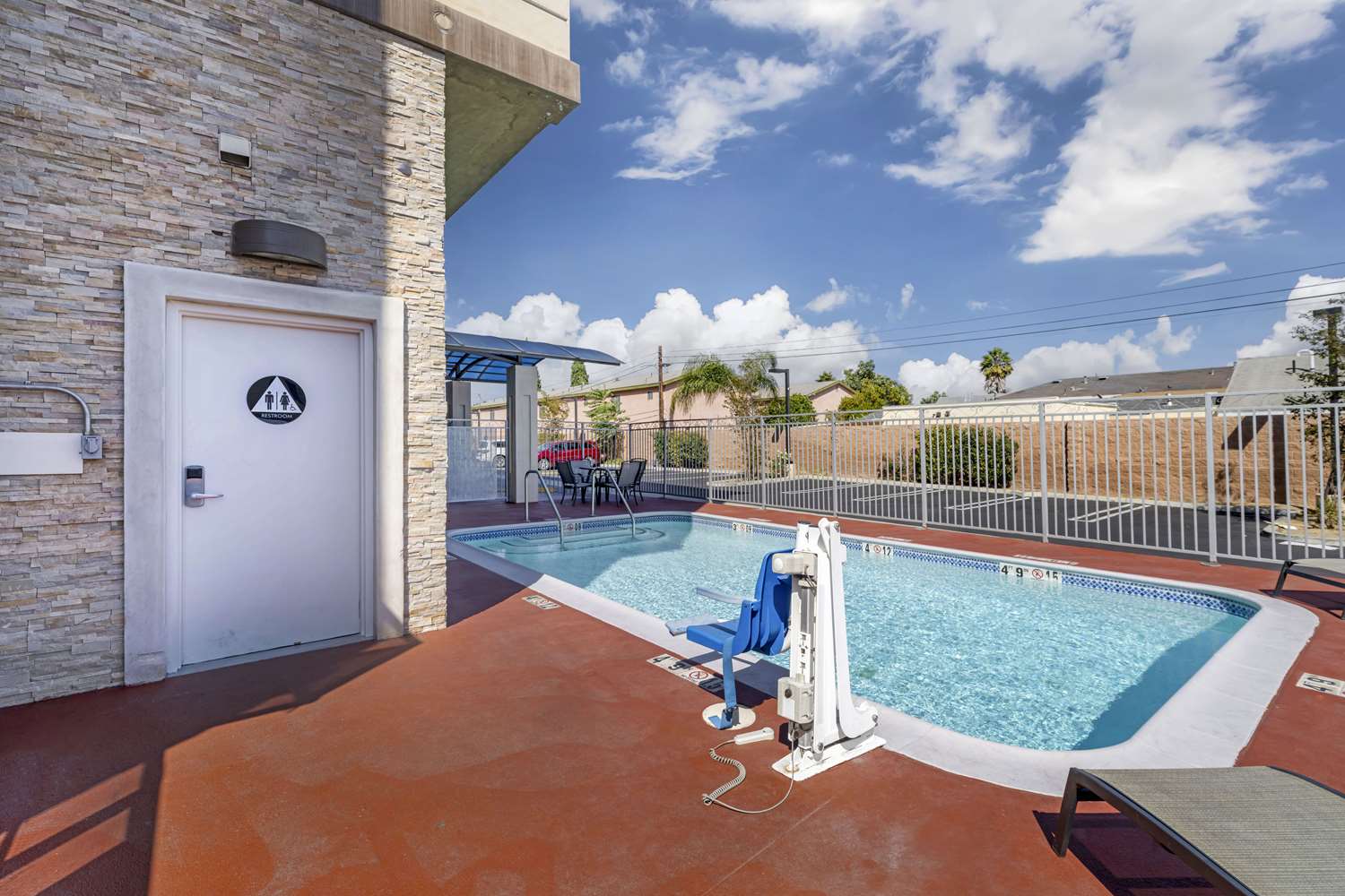 Best Western Plus Gardena Inn & Suites 35/36