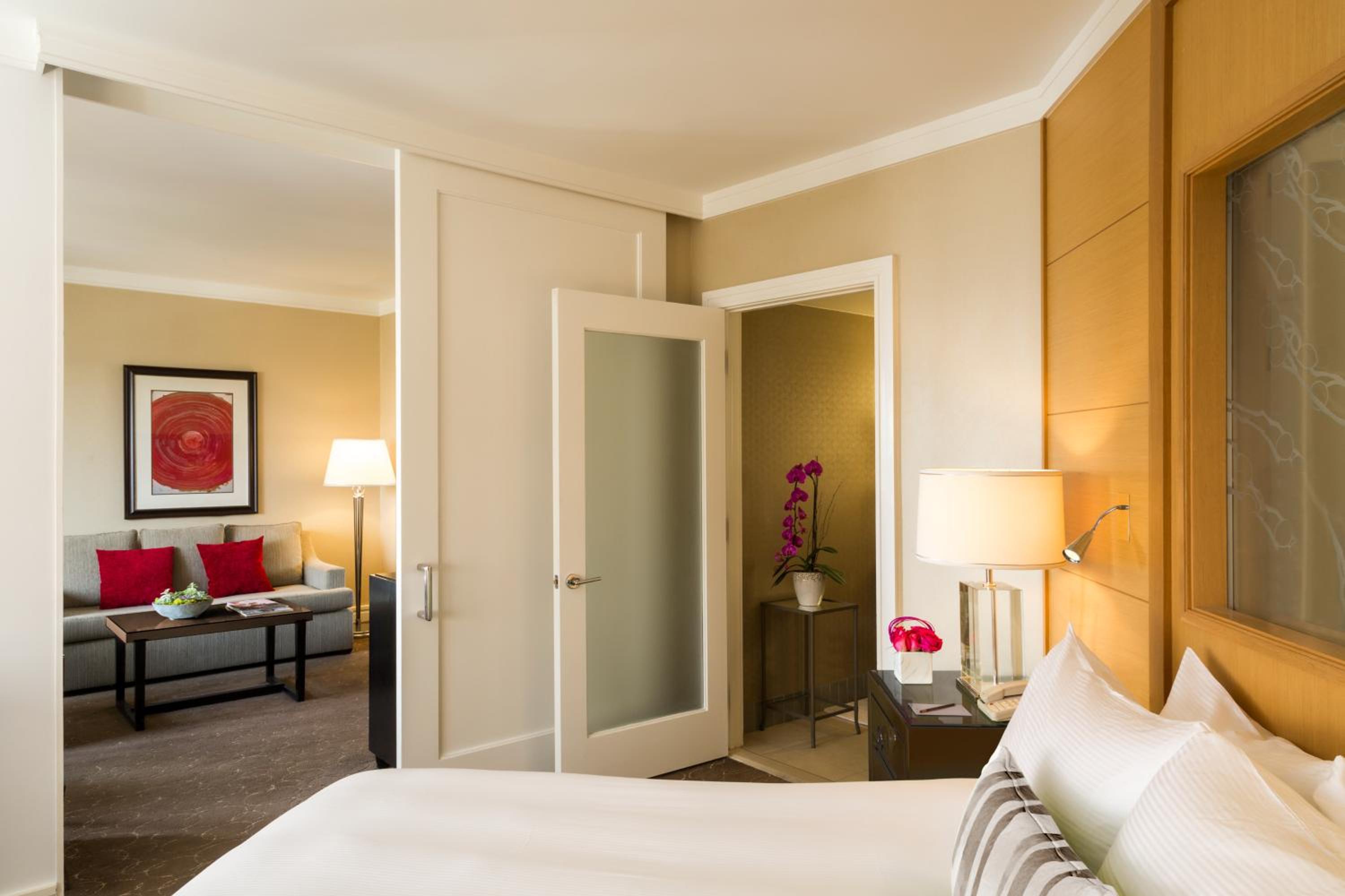 Beverly, Suite, King Bed
