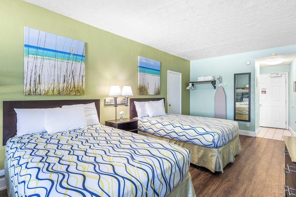 2 Double Beds, Bunk Bed, Beach Side