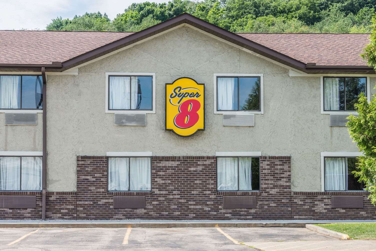 Rodeway Inn Delmont, PA 2/11
