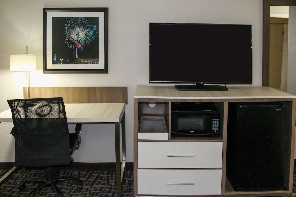 Quality Inn Athens I-65 / Huntsville Area West 23/31