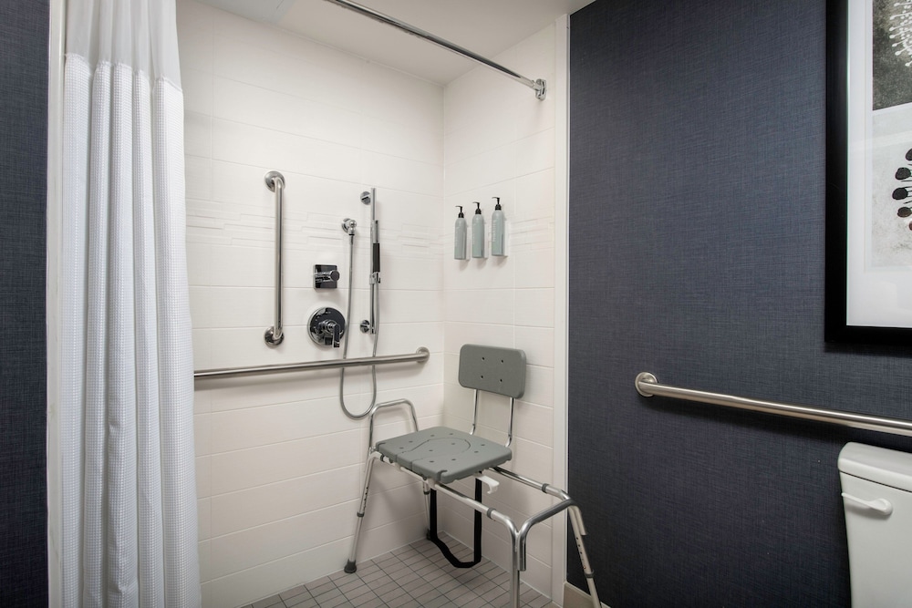 Residence Inn By Marriott Birmingham Hoover 50/50