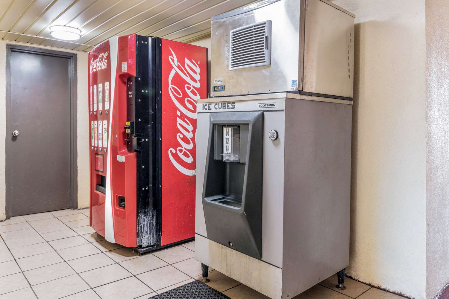 Econo Lodge Inn & Suites Griffin North 2/7