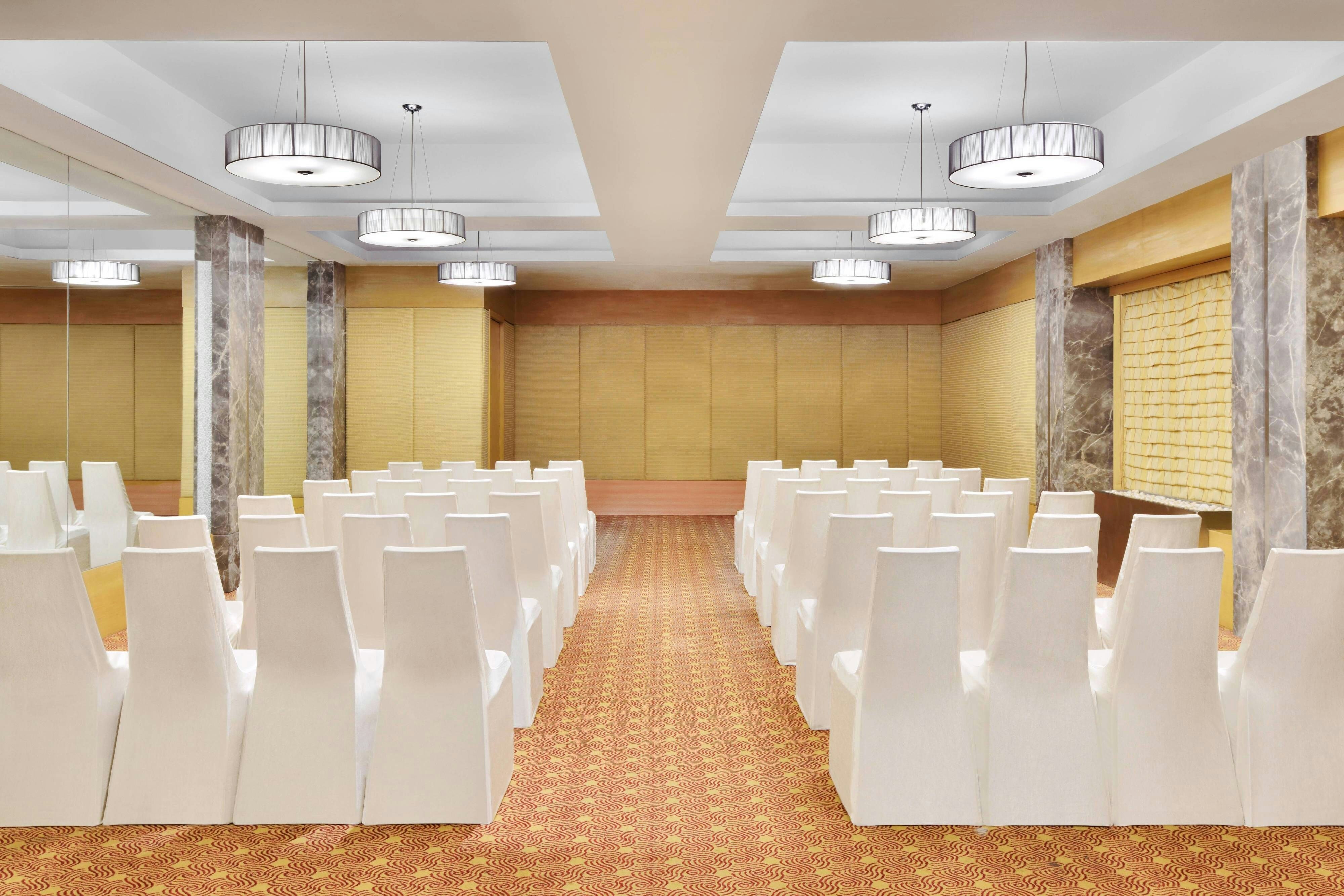 Courtyard By Marriott Chennai 37/38