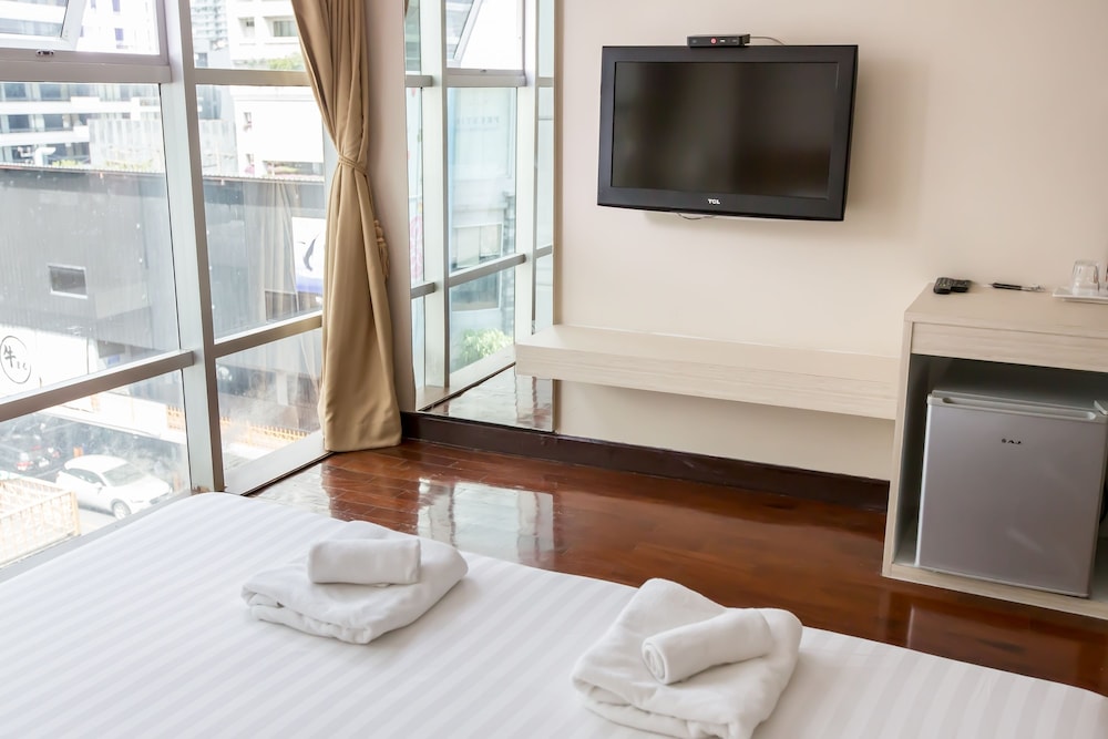 Snooze Hotel Thonglor Bangkok 33/53