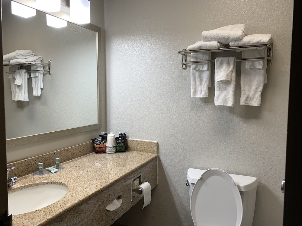 Best Western Center Inn 32/38
