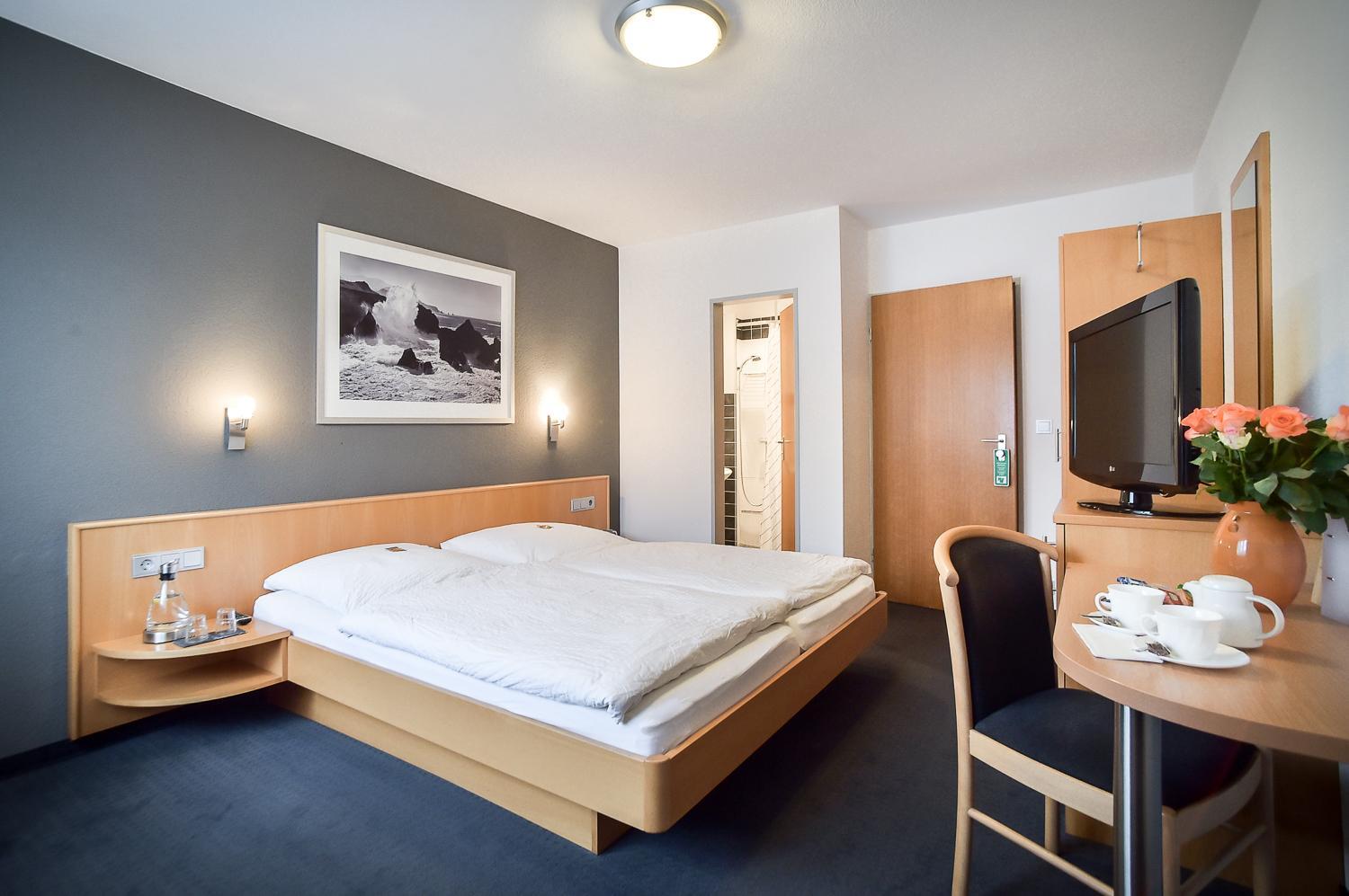 Hotel Mautner Airport und Messehotel 11/25