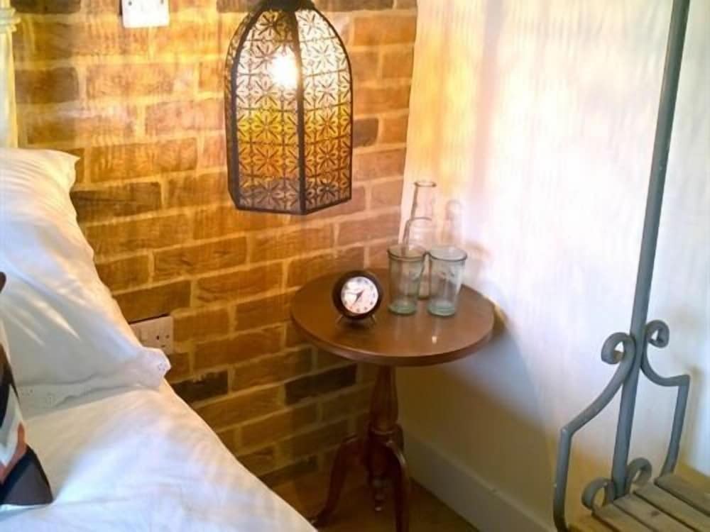 The Green Man Boutique Hotel 17/25