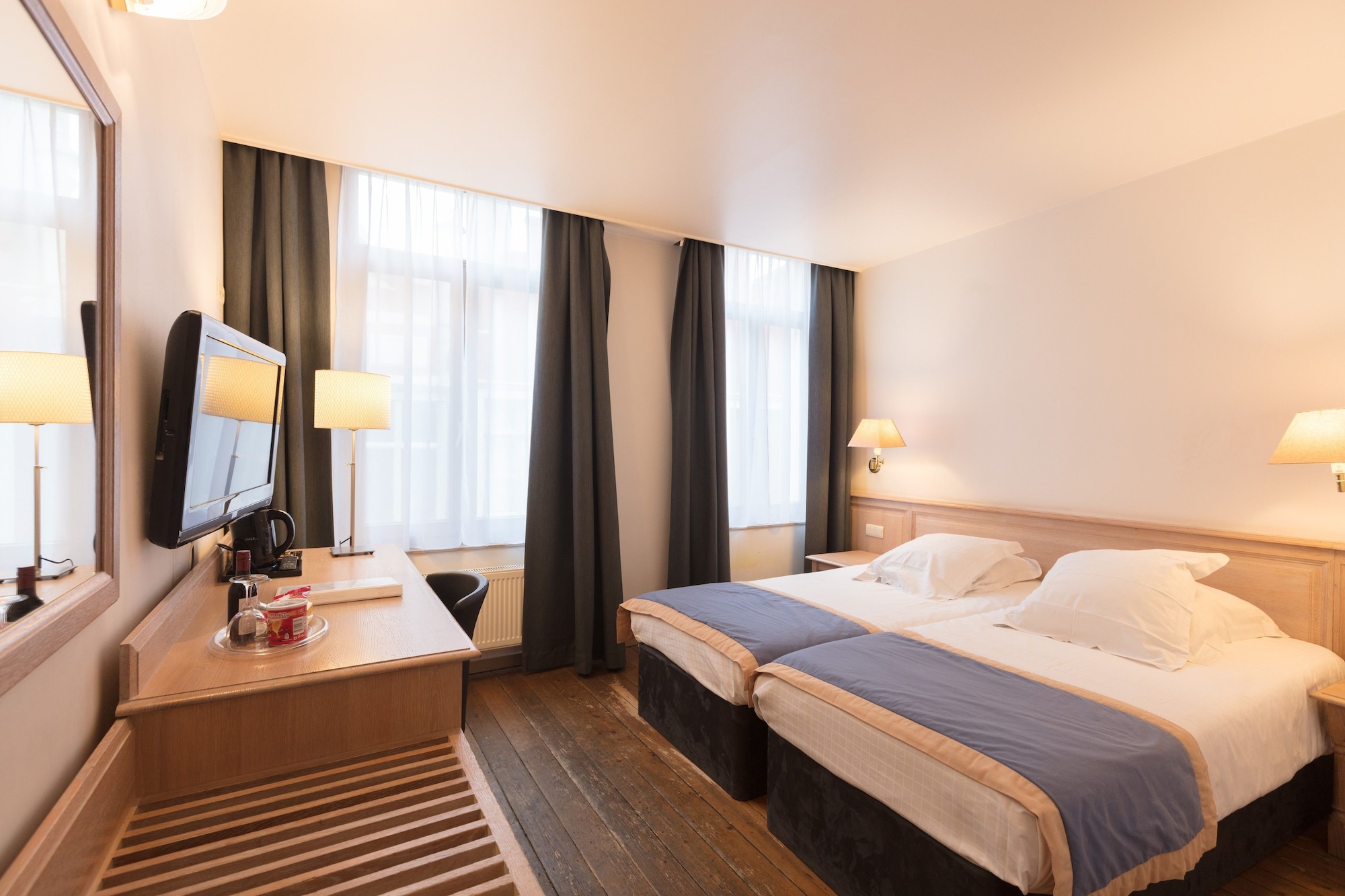 STANDARD, DOUBLE OR TWIN BED
