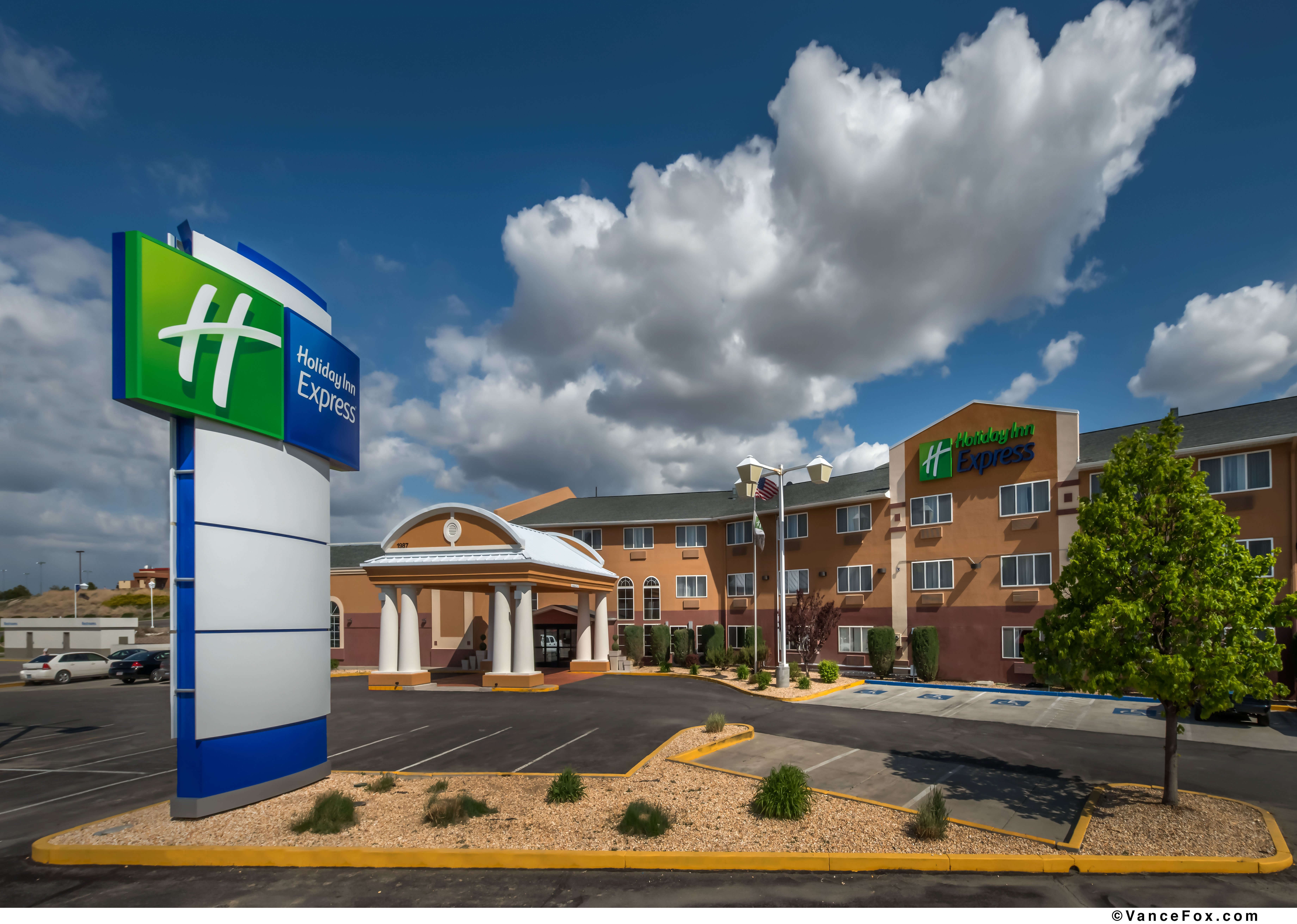 Holiday Inn Express Winnemucca 5/58