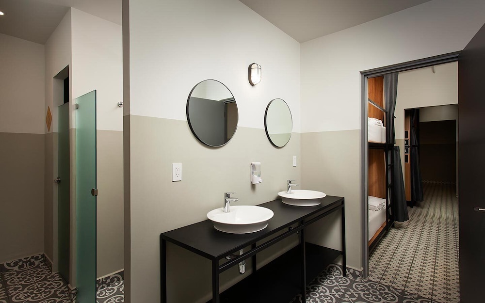 Hostal CASA MX bellas artes 40/44