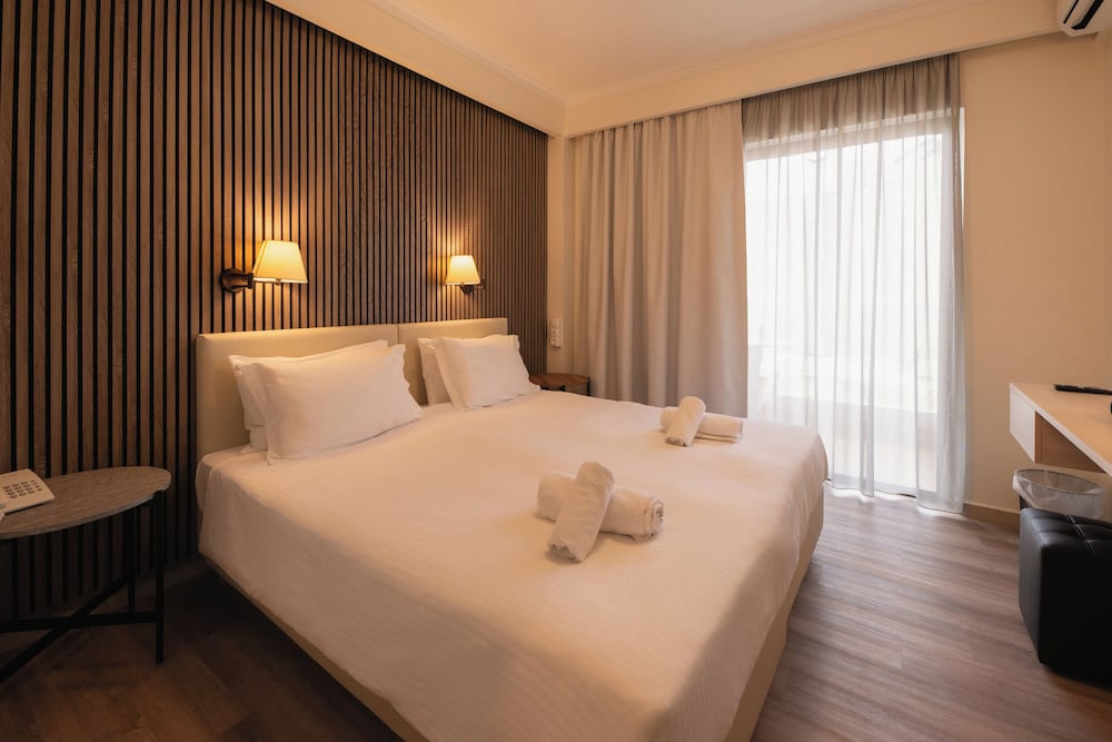 Nefeli Hotel 31/68