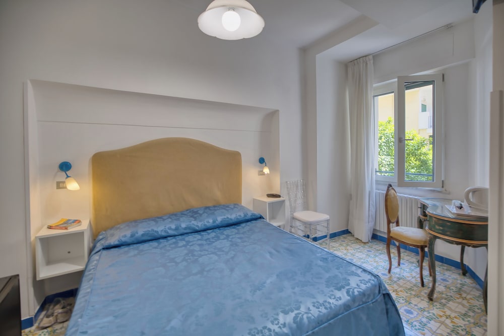 Hotel Amalfi 41/79