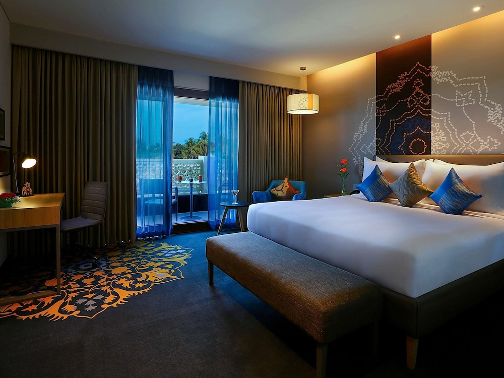 PREMIER, SUITE, BALCONY