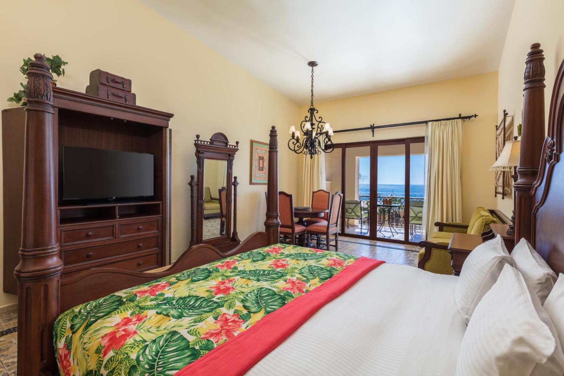LUXURY, SUITE