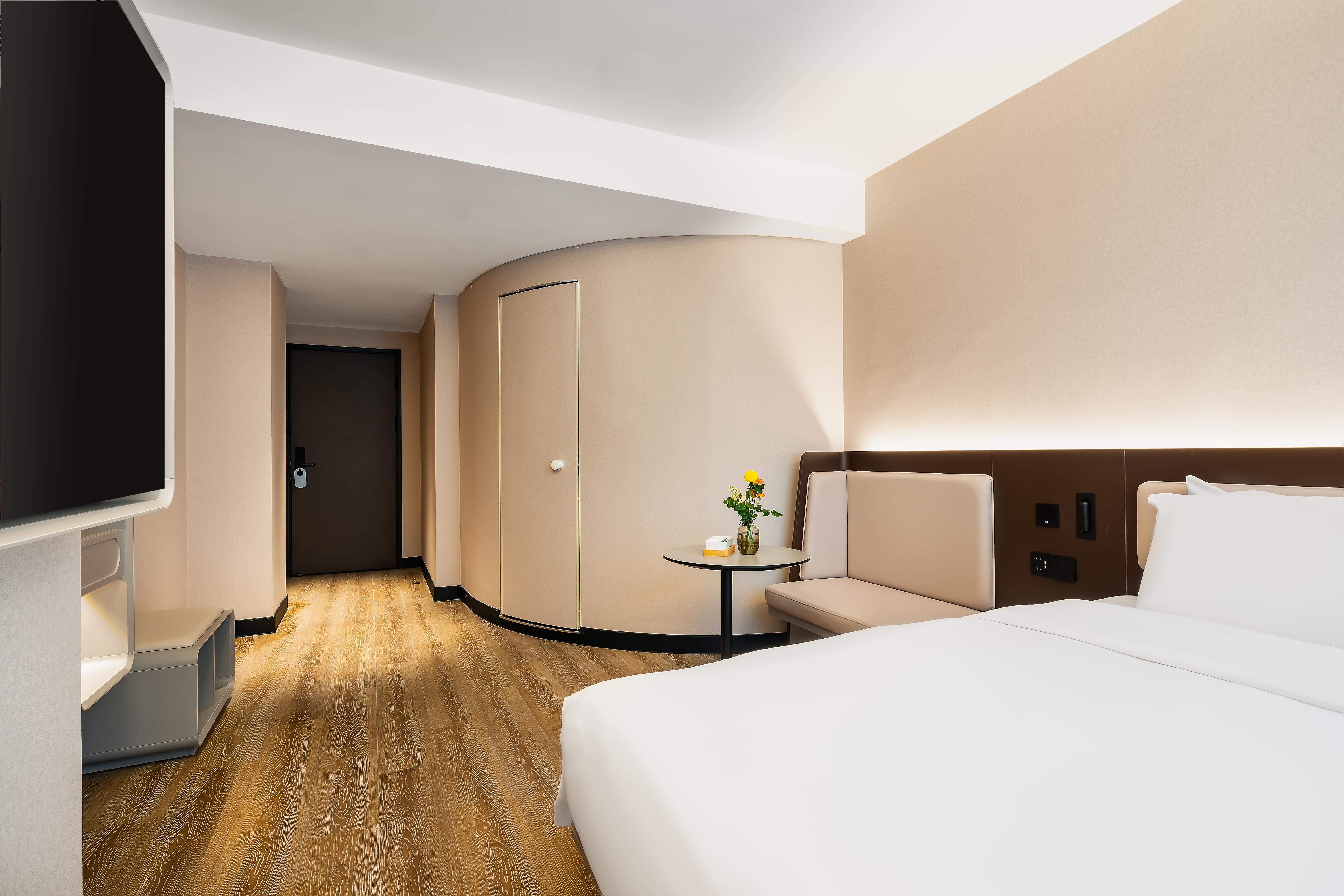 Hanting Hotel (Zhuhai Gongbei Port Qinglv South Road) 6/25