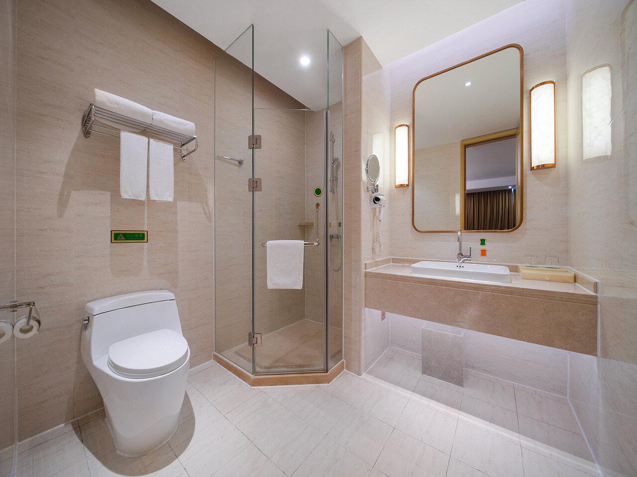 Vienna International Hotel (Longyan Business Center) 38/38