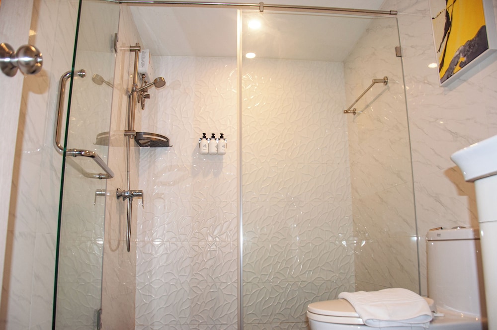 HT9 HOTEL 36/36