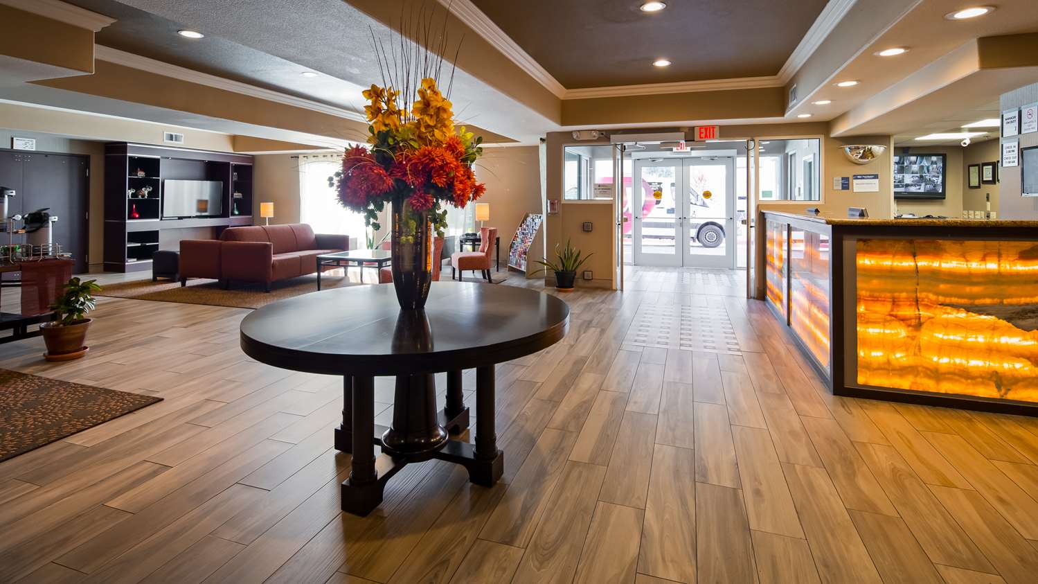 Airport Inn and Suites 3/28