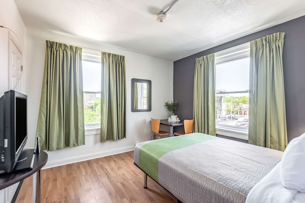 Quality Inn & Suites Kansas City Downtown 11/50