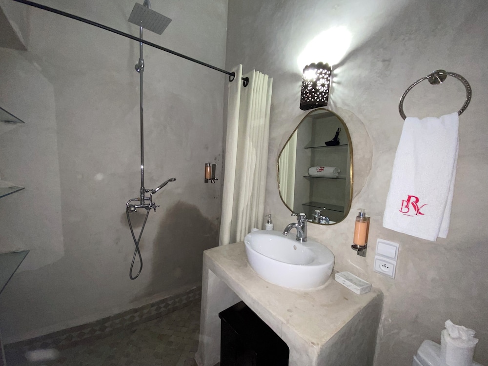 Riad BAB YACOUT PISCINE and SPA 49/50