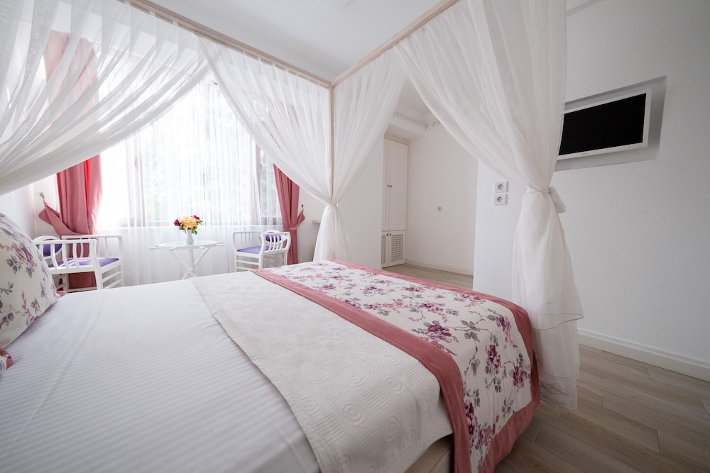COMFORT, DOUBLE BED