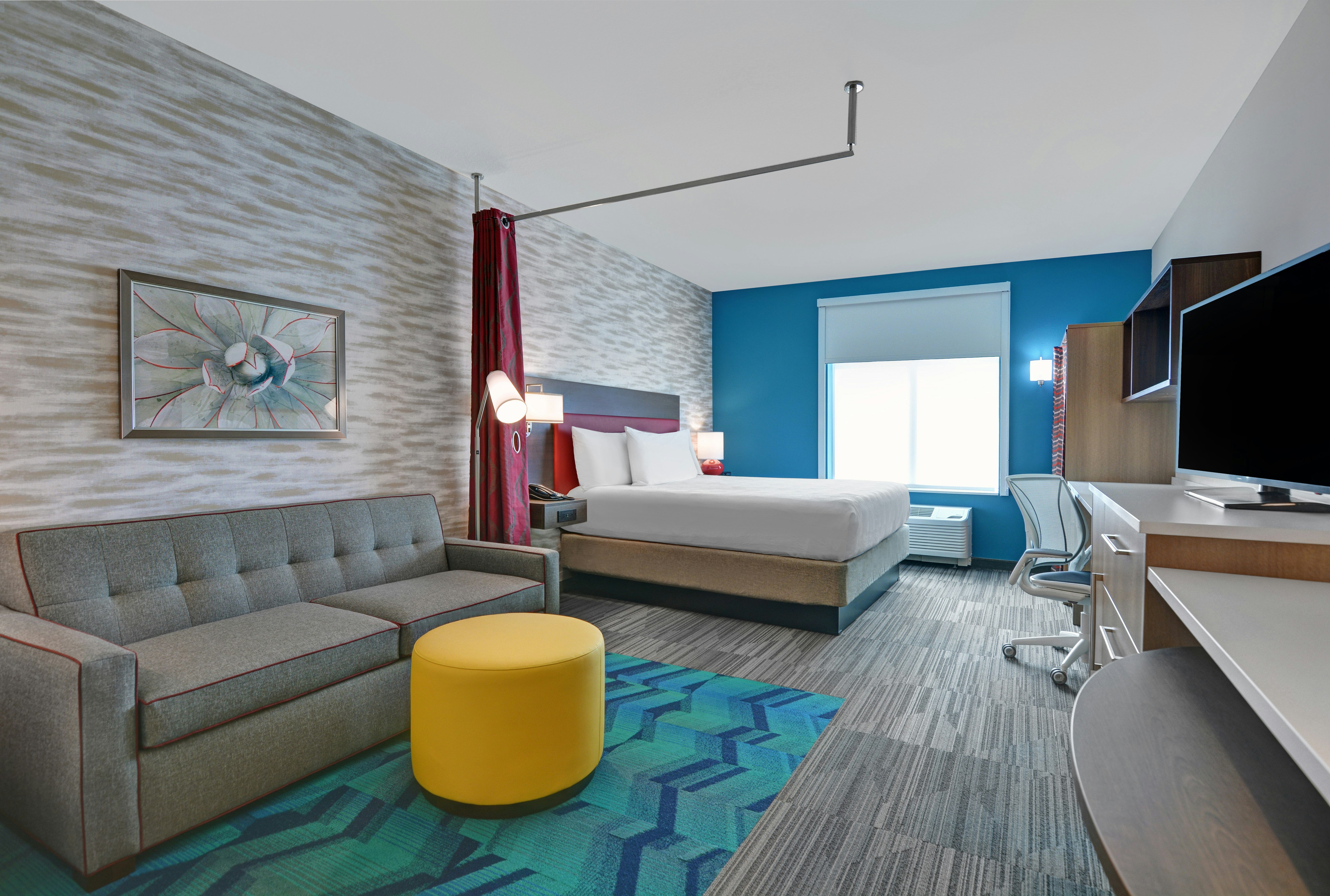 STUDIO, KING BED, ACCESSIBLE