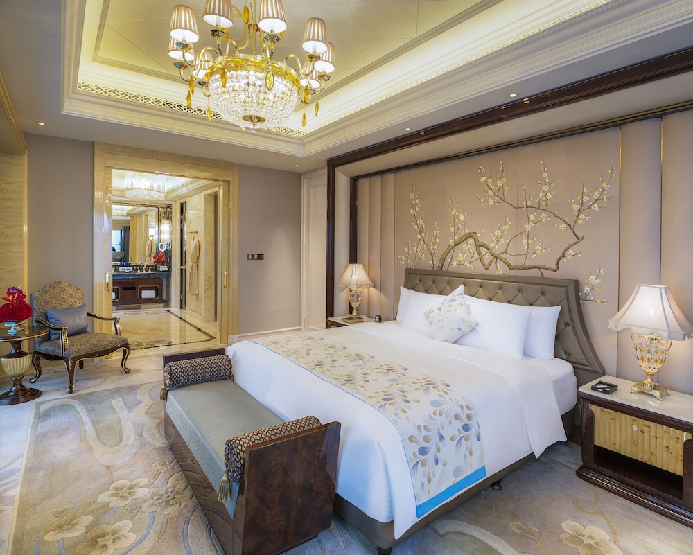 Wanda Reign Wuhan 20/67