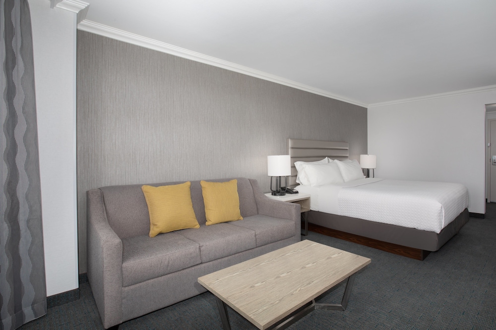 Crowne Plaza Costa Mesa Orange County 22/64