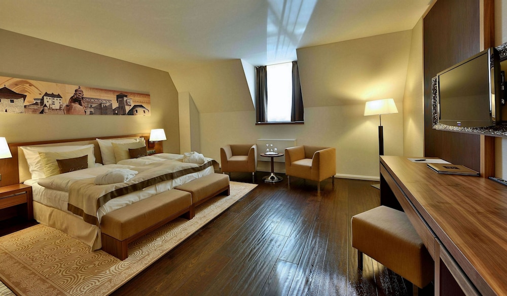 Hotel Elizabeth 13/50