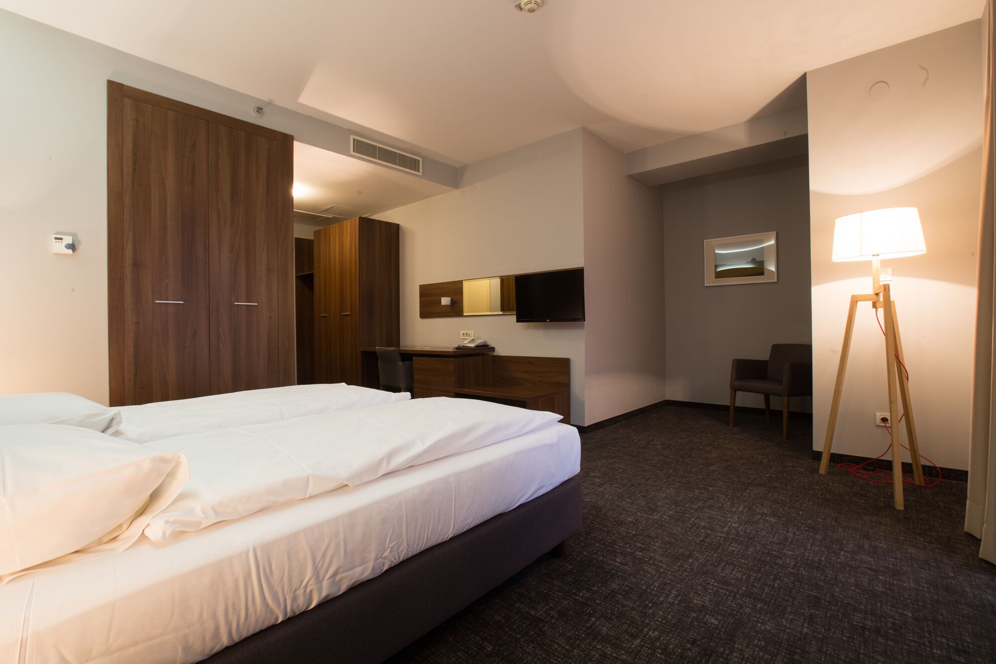 COMFORT, DOUBLE BED